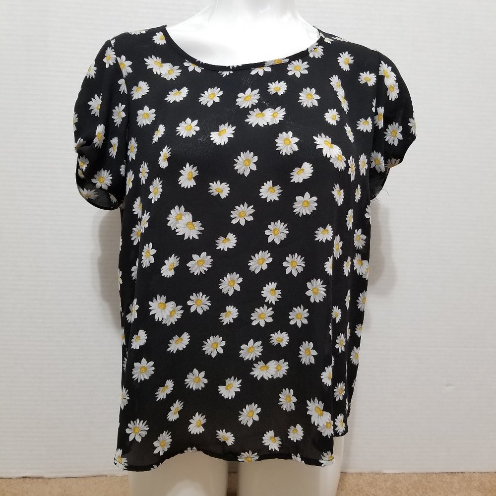 Lily White top Medium daisy floral print knotted twist sleeve keyhole 90's Y2K